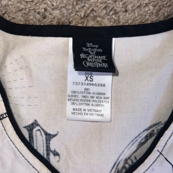 The Nightmare Before Christmas Black and White Nursing Scrub Top XS - Picture 3 of 3